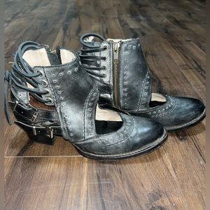 SOLD FreeBird Desert booties in black